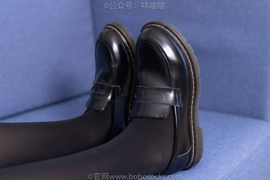 [BoBoSocks袜啵啵] NO.060 小甜豆-JK制服、皮鞋、厚黑丝 [131P1V6.66G]